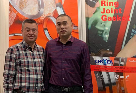 中閥傳媒代表前往世界俄羅斯石油天然氣展會觀展學(xué)習(xí)